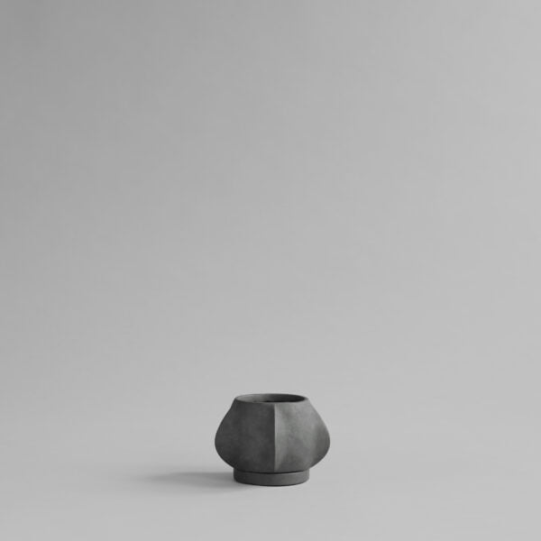 Vazonas Arket Petit Dark Grey su lėkštute