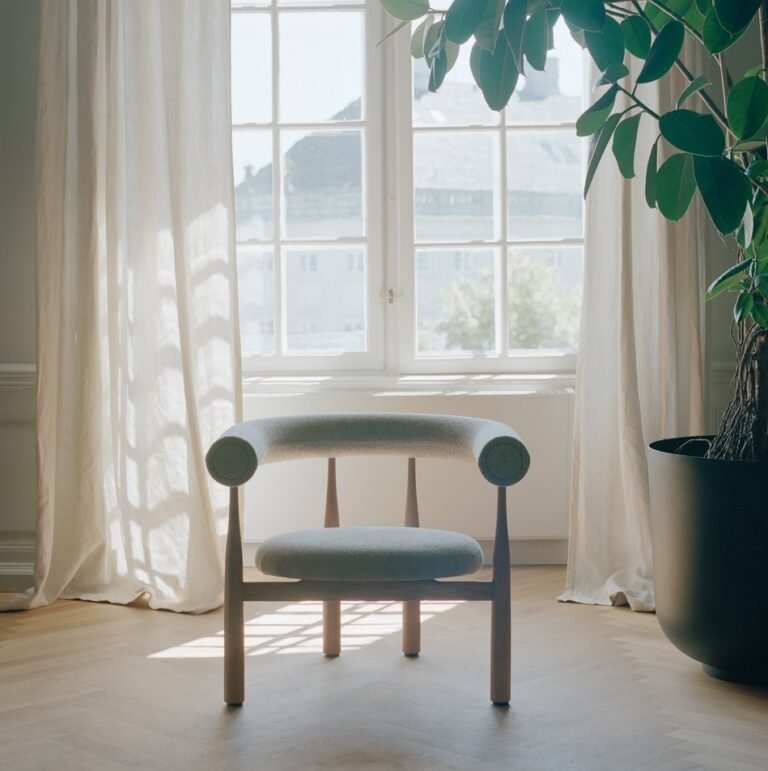 Krėslas Bukowski Loung Chair Oak