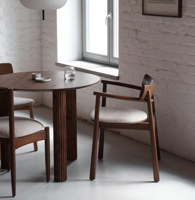 Valgomojo kėdė Elipsa Soft Dark Oak Boucle