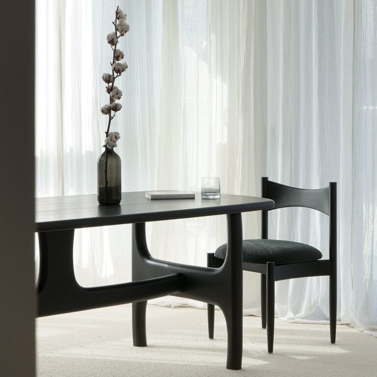 Valgomojo stalas Olfo Black Oak